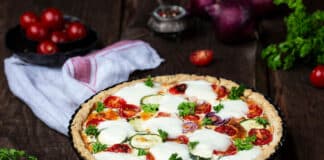 Tarte de courgettes et tomates