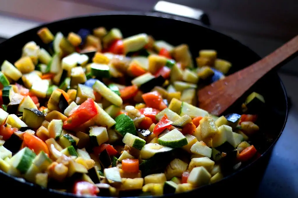 poêlée courgettes tomates aubergines